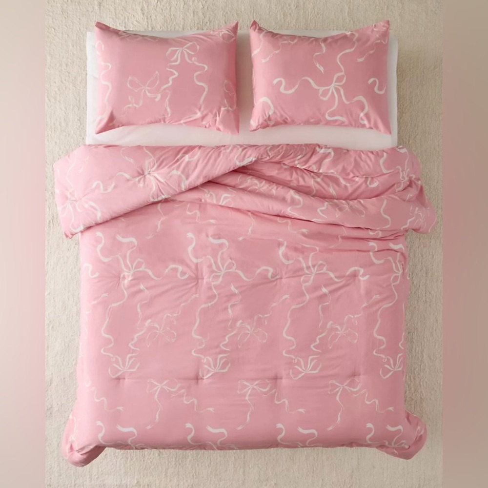 UO Painted Bows Duvet Cover Set Size Twin/Twin XL